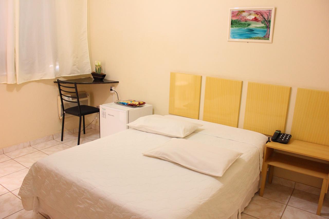 Yara Hotel Joao Pinheiro Zewnętrze zdjęcie